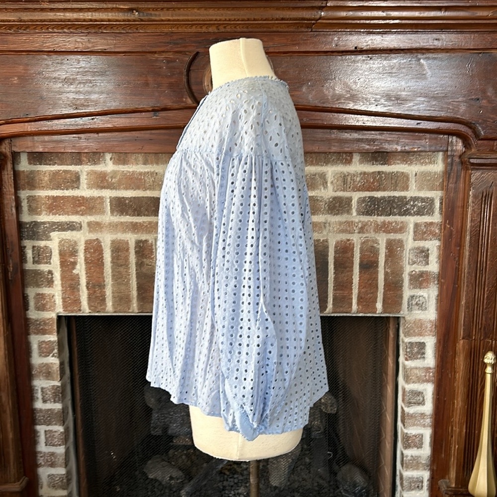 Pink Ripple new size L Cerulean eyelet top - Picture 3 of 4